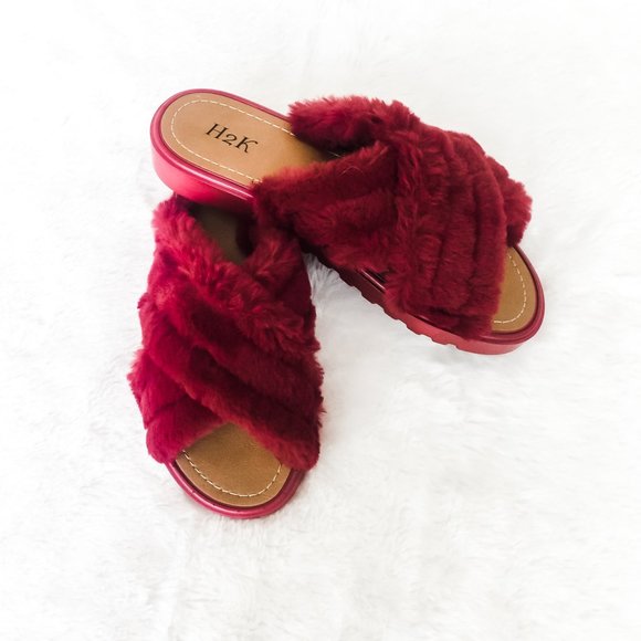 Shoes - BRAND NEW Red H2K Faux Fur Slide Sandals Size 7